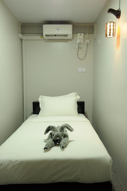 Space Boutique Hostel ヤンゴン 部屋 写真